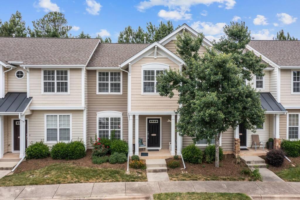 Peaceful, Townhome In Hope Valley Farms Durham Bagian luar foto