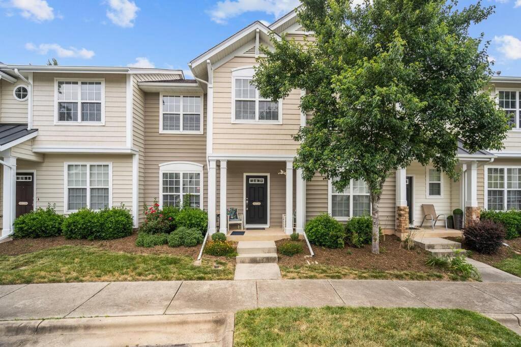 Peaceful, Townhome In Hope Valley Farms Durham Bagian luar foto